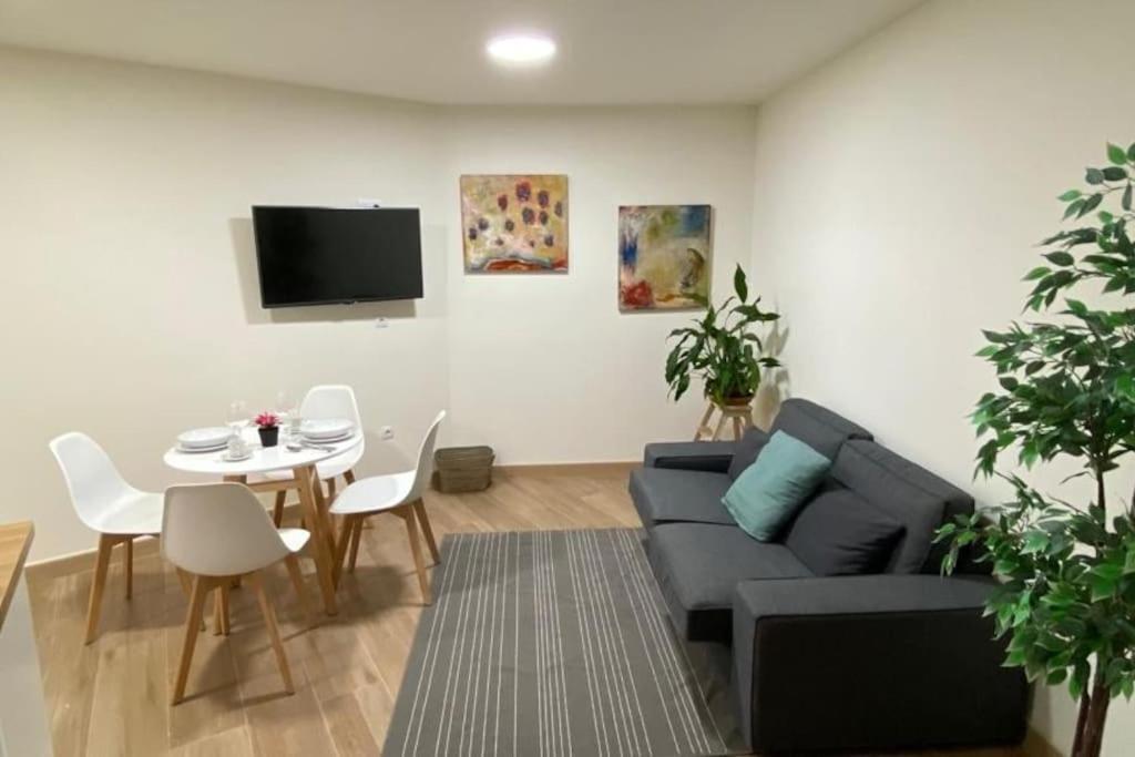 La Casa Del Arbol Apartment Corcubion Exterior photo
